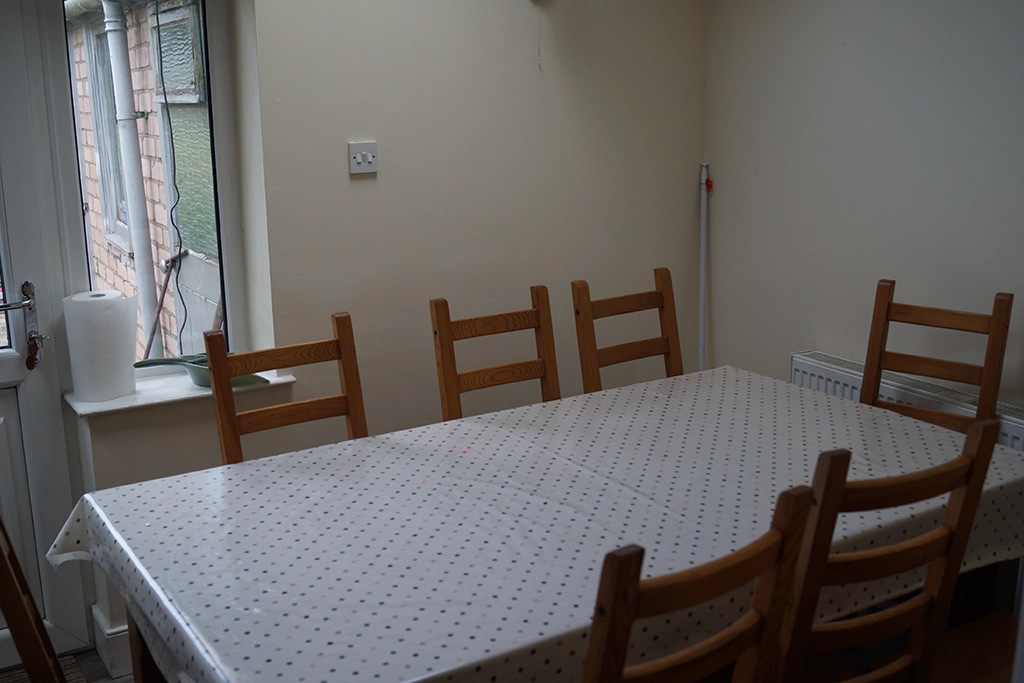 Charming Spacious Cottage In Kirriemuir