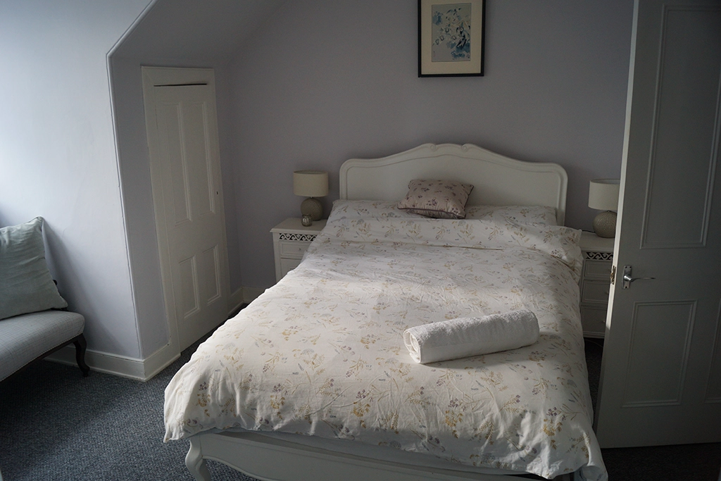 Charming Spacious Cottage In Kirriemuir
