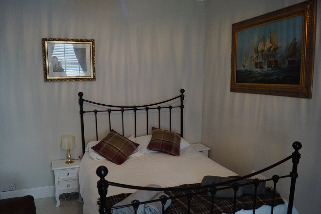 Charming Spacious Cottage In Kirriemuir