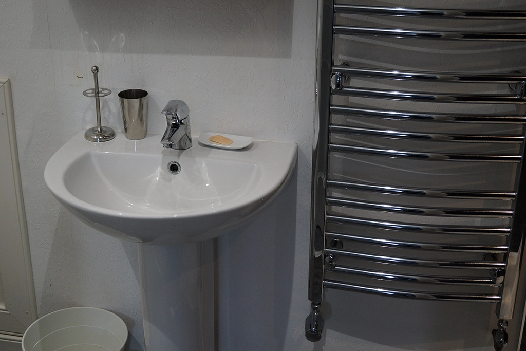 Charming Spacious Cottage In Kirriemuir
